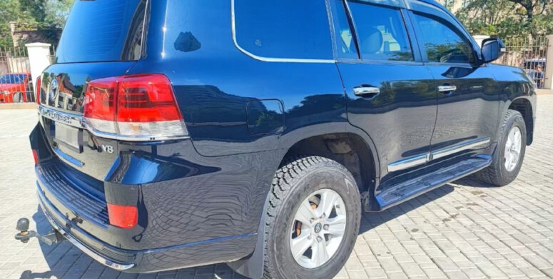 фото-6 Toyota Land Cruiser 200 B6/B7