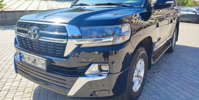 аренда Toyota Land Cruiser 200 B6/B7 в Одессе недорого